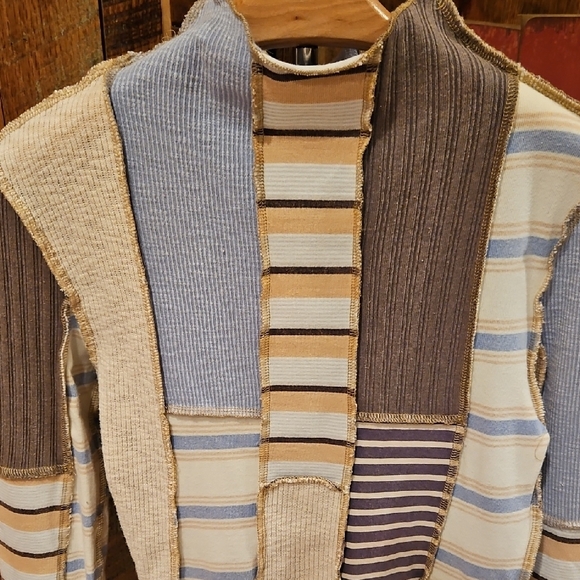 187 Oli & Hali Multicolor Patchwork Top - Picture 2 of 8